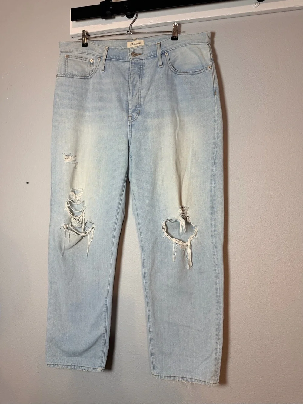 Madewell The Dad Jean Light Wash Size 32 Light Wash Distressed Button Fly